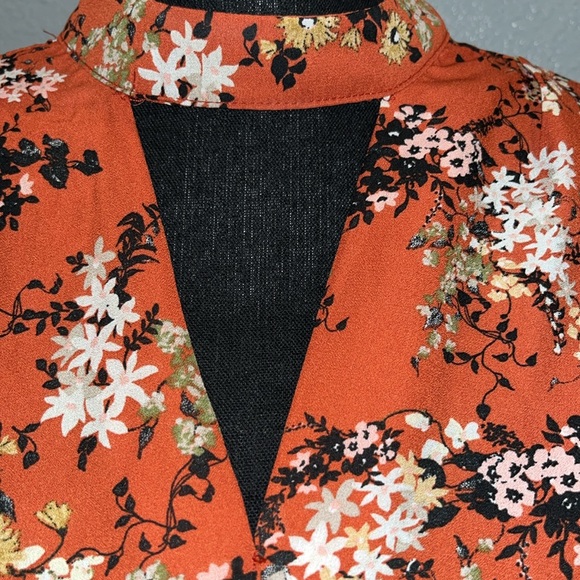 Beautiful colors woman blouse - Picture 3 of 6